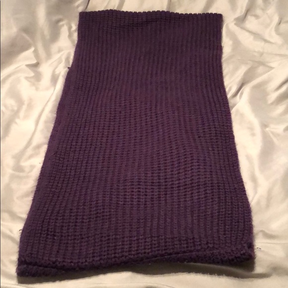 Scarf - Picture 2 of 4